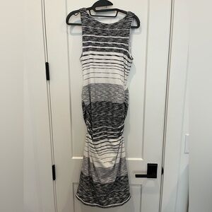 Athleta Tank Midi/Maxi Dress Ruched
Sleeveless Stripe Black White/Off white Sz M